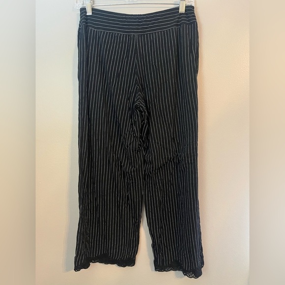 Soma Signature Lace Long Sleeve Notch Collar/Lace Crop Pajama Set Size XS/S - Picture 4 of 14